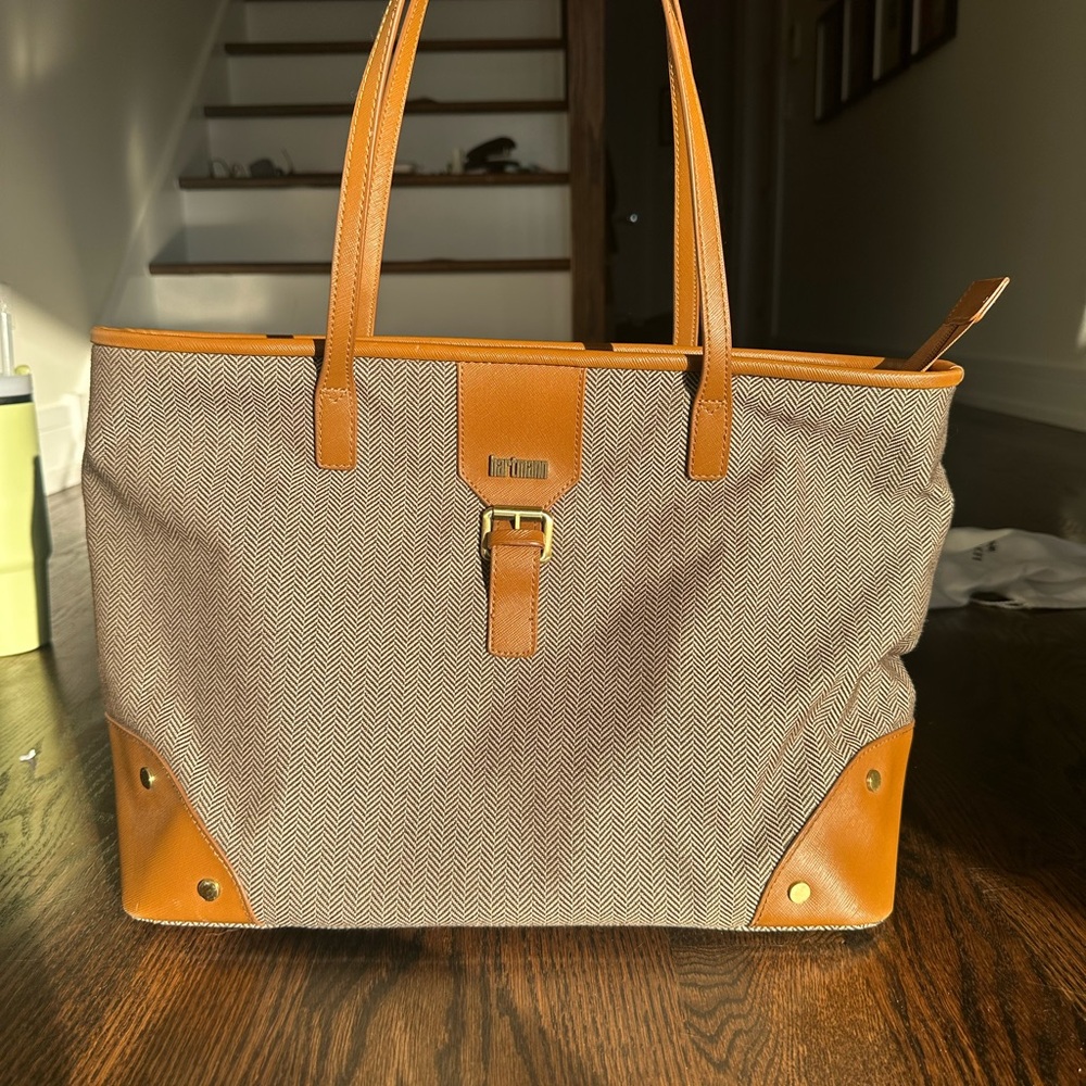 Hartmann Tote